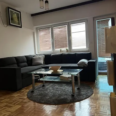 Apartman Aylin 2 *